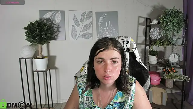 Snapshot of MartaEdams chatting on 07.04.26 MartaEdams online show from 07.04.26