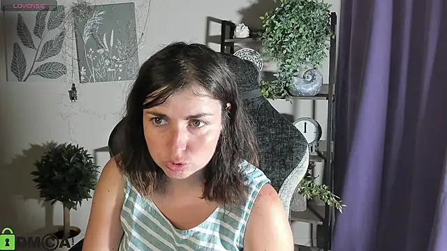 Snapshot of MartaEdams chatting on 07.29.26 MartaEdams online show from 07.29.26