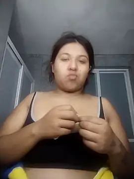 Snapshot of Atenea69 chatting on 10.24.25 Atenea69 online show from 10.24.25