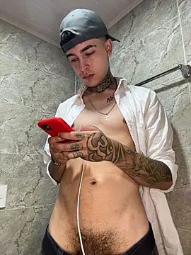 Snapshot of samm4044 chatting on 10.27.25 samm4044 online show from 10.27.25