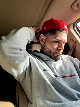 Snapshot of crazybarber69 chatting on 11.29.25 crazybarber69 online show from 11.29.25