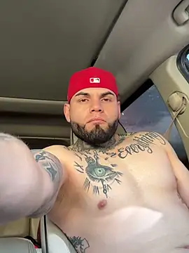 Snapshot of crazybarber69 chatting on 11.30.25 crazybarber69 online show from 11.30.25