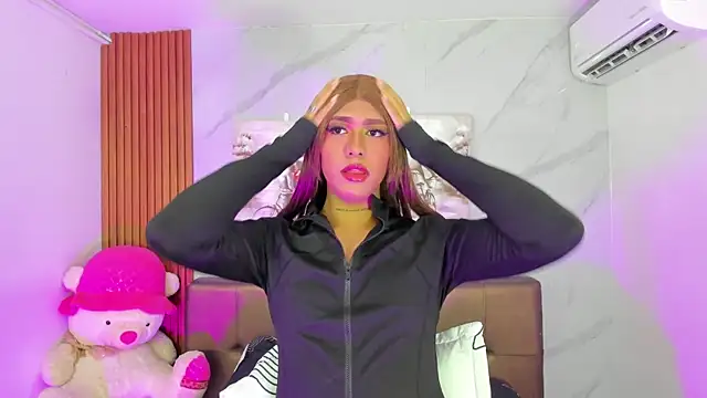 Snapshot of Dreams_Chloe chatting on 09.10.25 Dreams Chloe online show from 09.10.25