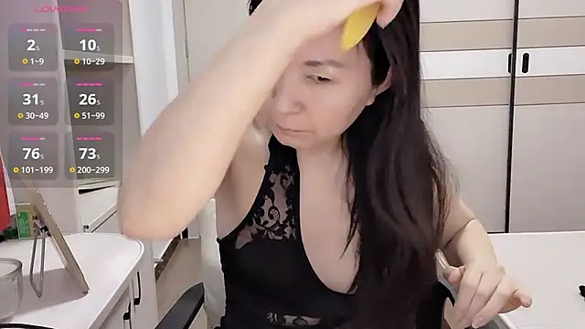 JackieBell online show from 12.14.25