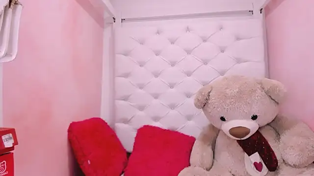 eimy skinny  online show from 03.01.26