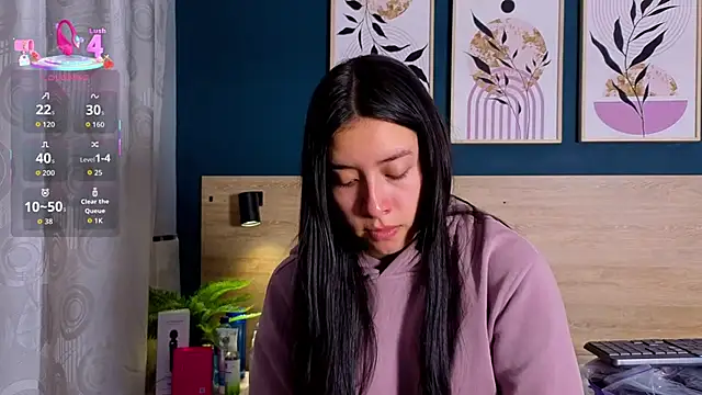 Snapshot of SarahMiler_ chatting on 12.16.25 SarahMiler online show from 12.16.25