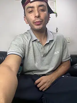 Snapshot of Jacobs0 chatting on 05.18.26 Jacobs0 online show from 05.18.26