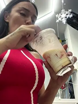 Snapshot of swmilena_hot_ chatting on 11.21.25 swmilena hot online show from 11.21.25