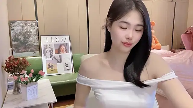 Snapshot of suki-1 chatting on 09.12.25 suki-1 online show from 09.12.25