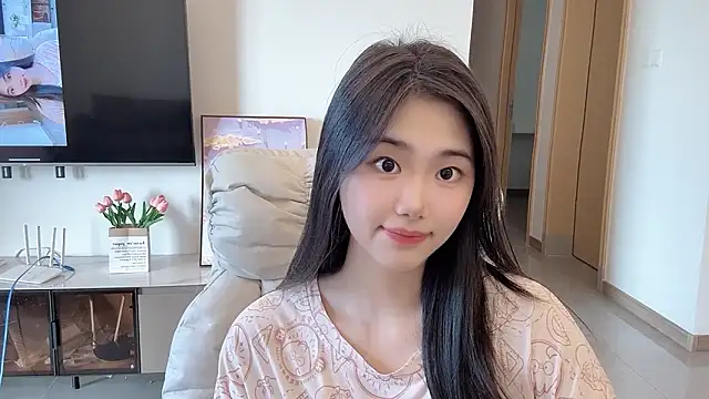 Snapshot of suki-1 chatting on 11.05.25 suki-1 online show from 11.05.25