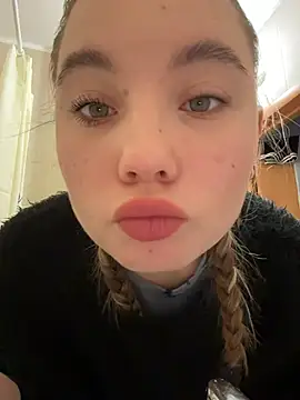 StephanieMur online show from 11.25.25