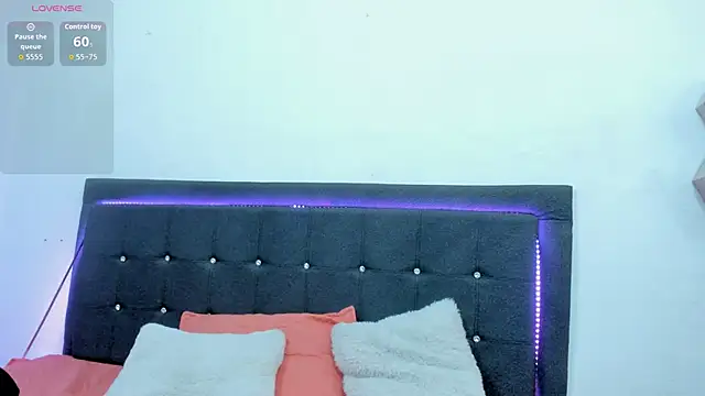 Angiehuston1 online show from 02.10.26