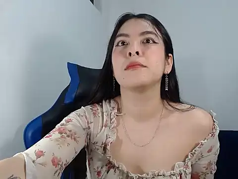 EloiseJun online show from 02.02.26