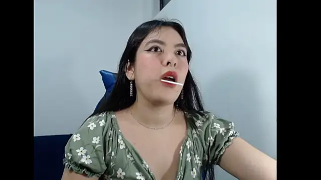 EloiseJun online show from 05.12.26