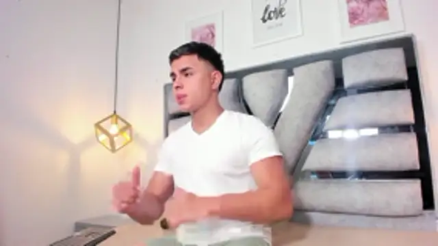 lianfox  online show from 03.21.26