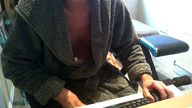 Snapshot of rogpb chatting on 01.11.26 rogpb online show from 01.11.26