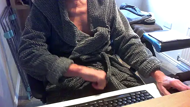 Snapshot of rogpb chatting on 01.13.26 rogpb online show from 01.13.26