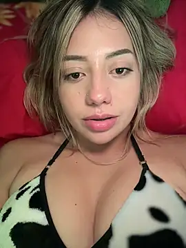 MissCat  online show from 11.16.25