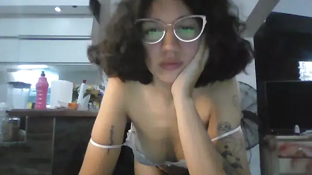 loliporomero online show from 11.02.25