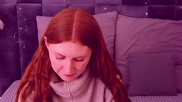 Snapshot of SaraMoor chatting on 02.28.26 SaraMoor online show from 02.28.26