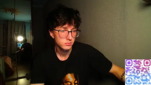 Snapshot of 8goat chatting on 11.01.25 8goat online show from 11.01.25