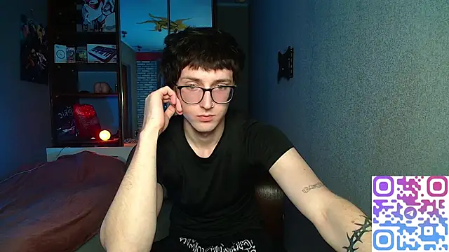 Snapshot of 8goat chatting on 12.19.25 8goat online show from 12.19.25