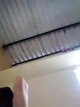 Snapshot of La_Cosita_69 chatting on 10.16.25 La Cosita 69 online show from 10.16.25