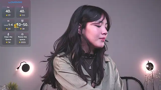 Snapshot of MoiraEger chatting on 02.21.26 MoiraEger online show from 02.21.26