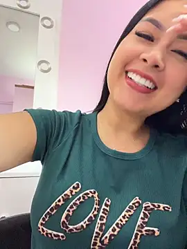 CrisMarulanda online show from 05.14.26