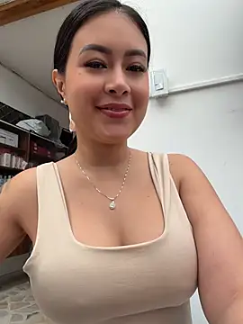 CrisMarulanda online show from 05.22.26
