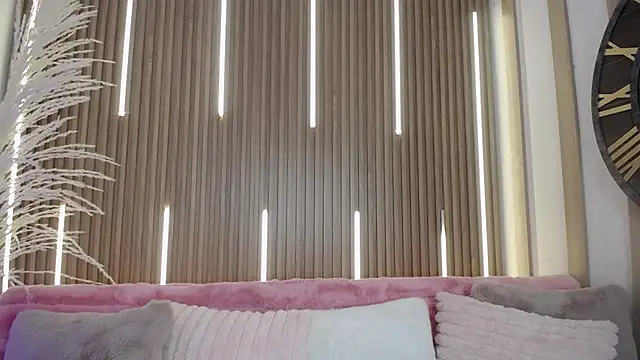 MylaDreams online show from 09.29.25