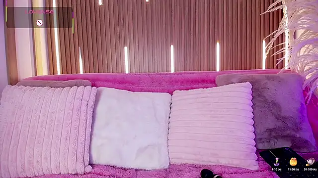 MylaDreams online show from 11.07.25