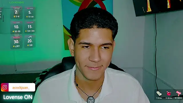 Snapshot of juanacock_1 chatting on 12.04.25 juanacock 1 online show from 12.04.25