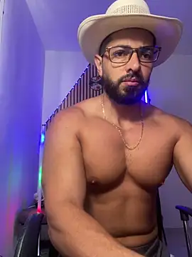 Snapshot of magnumchris chatting on 02.06.26 magnumchris online show from 02.06.26