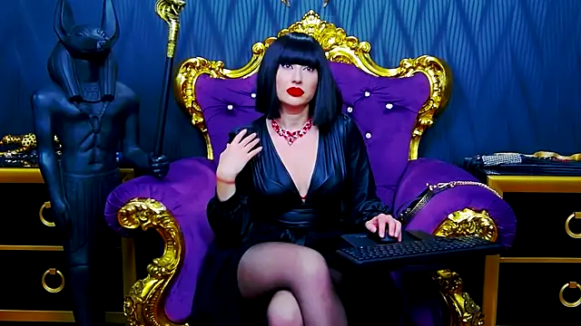 LaraMaeve online show from 12.04.25