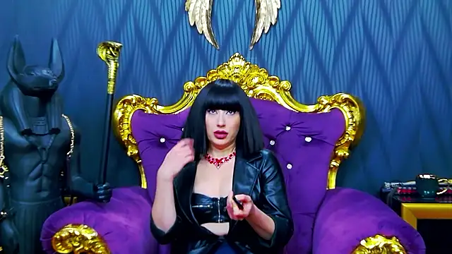 Snapshot of LaraMaeve chatting on 02.10.26 LaraMaeve online show from 02.10.26