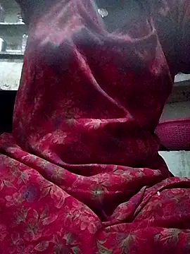 Snapshot of aunty_sumy chatting on 02.11.26 aunty sumy online show from 02.11.26