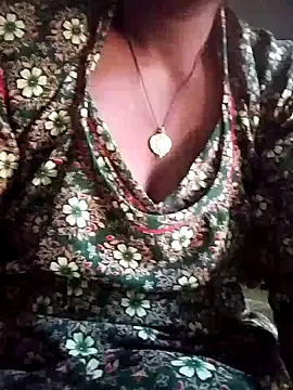 Snapshot of aunty_sumy chatting on 02.13.26 aunty sumy online show from 02.13.26