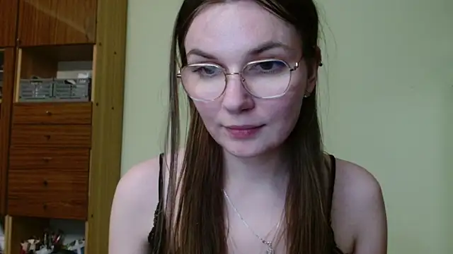 LooveELLYx online show from 03.09.25