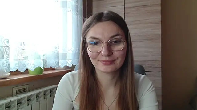 LooveELLYx online show from 10.28.25