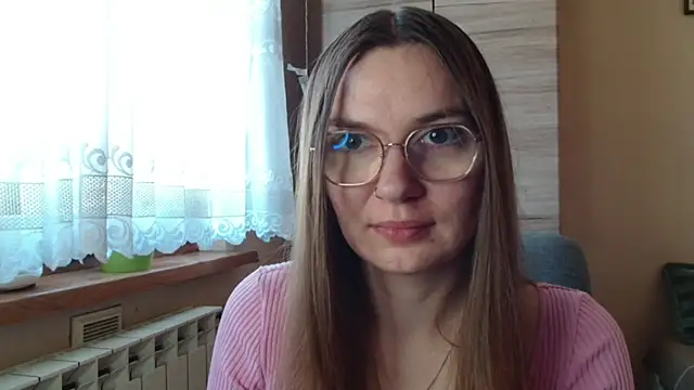 LooveELLYx online show from 10.31.25