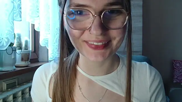 LooveELLYx online show from 01.08.26