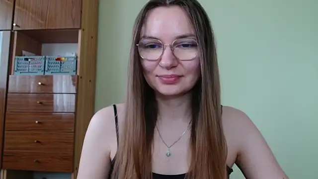 LooveELLYx online show from 06.05.26