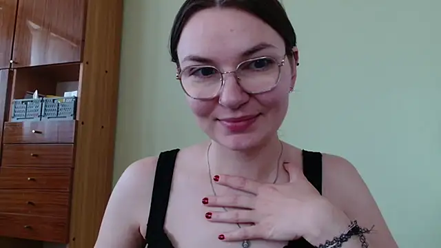 Snapshot of LooveELLYx chatting on 07.14.26 LooveELLYx online show from 07.14.26