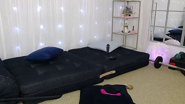 SarahRaynex online show from 02.02.26