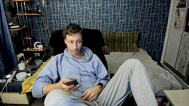 CuteBoy228 online show from 04.18.26