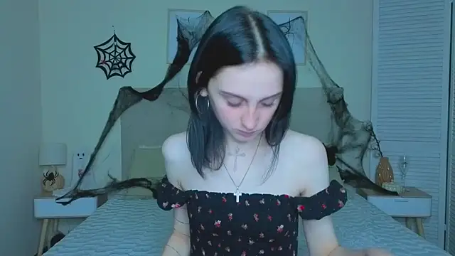 Snapshot of Little_moly999 chatting on 11.01.25 Little moly999 online show from 11.01.25