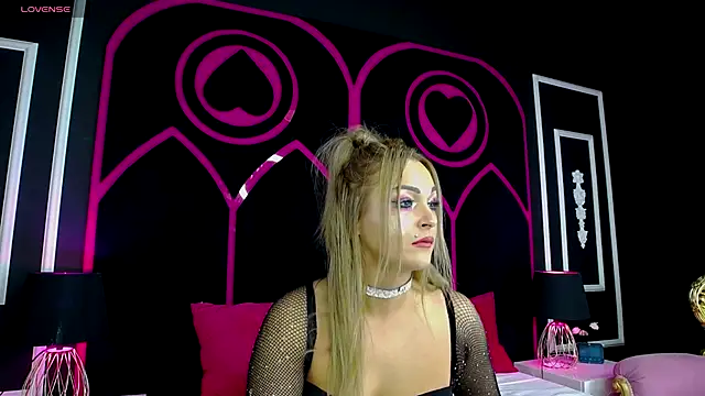 AlexxaBlaze online show from 11.14.25