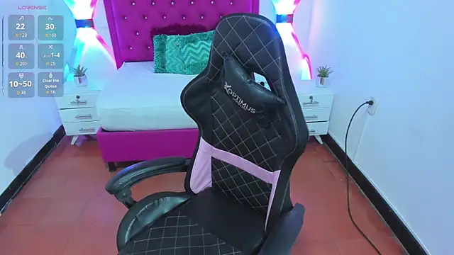 Snapshot of lissa_jhonsoon chatting on 10.24.25 lissa jhonsoon online show from 10.24.25