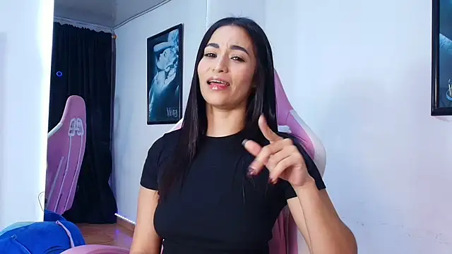 GraceWallace  online show from 07.17.26